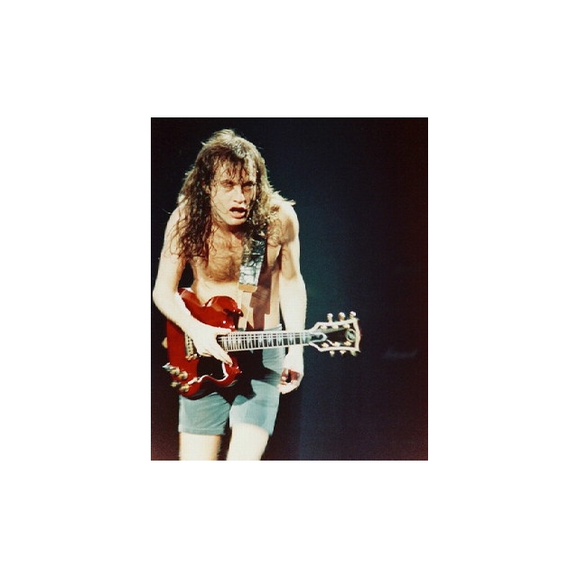 AC/DC ANGUS YOUNG /MOUNTED